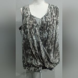 INC International Concepts Black and Gray Patterned Blouse
